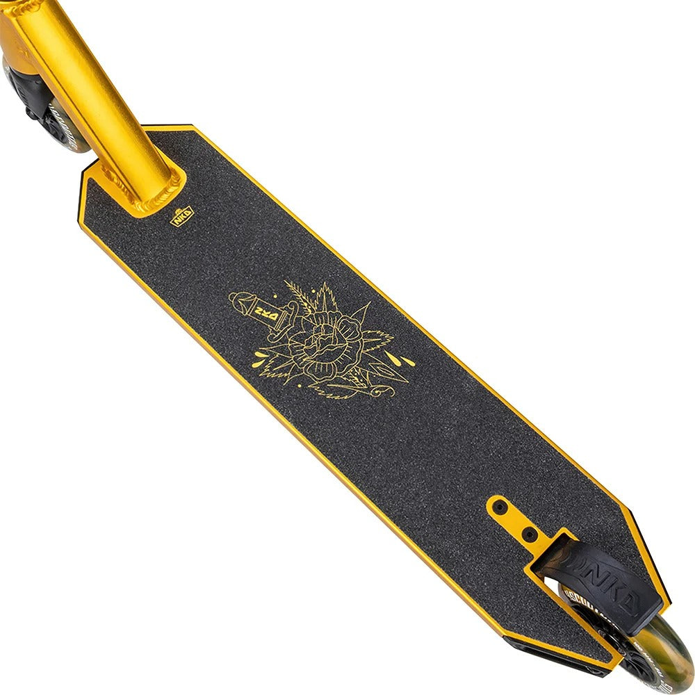 NKD Next Generation 2025 V2 Stuntstep 82cm / 79.5 cm Goud Zwart